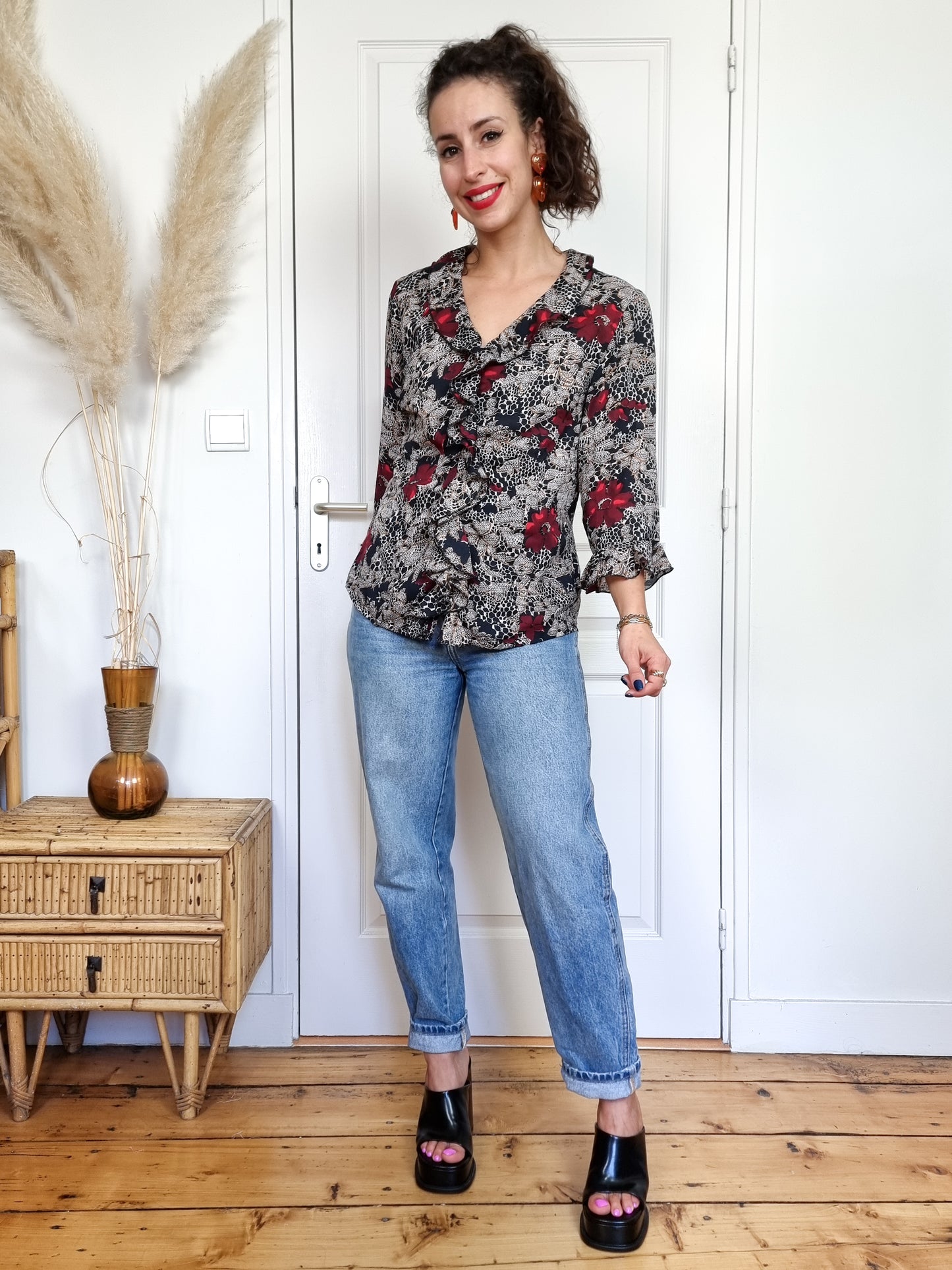 Chemise fleurie à volants 90’s