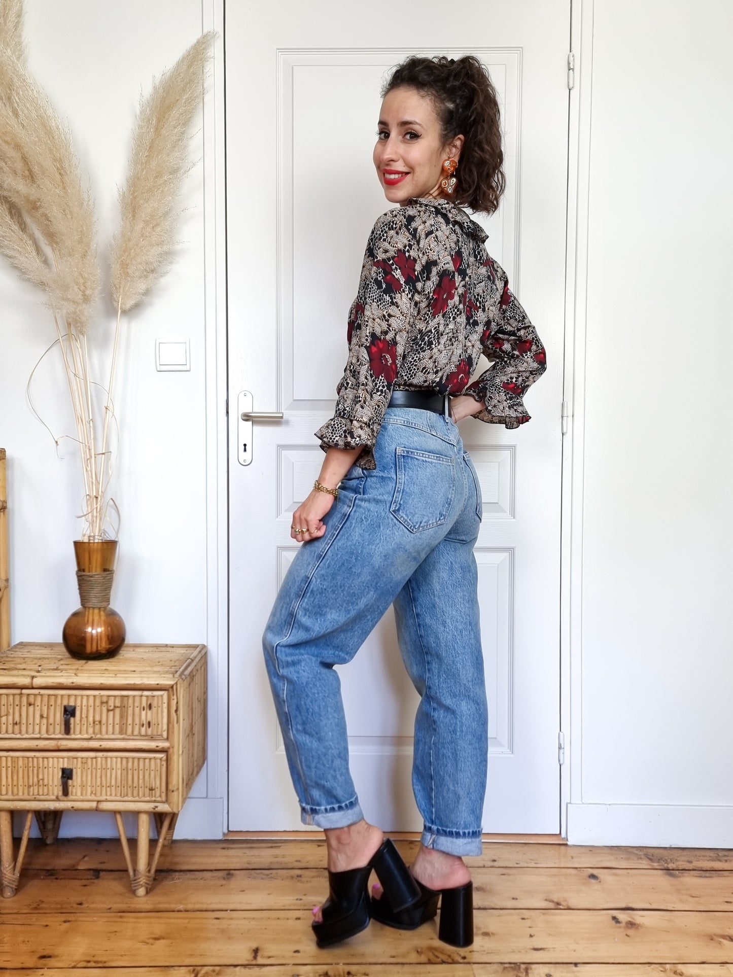 Chemise fleurie à volants 90’s