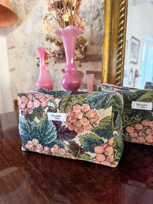 Trousse de toilette Tapisserie fruitée